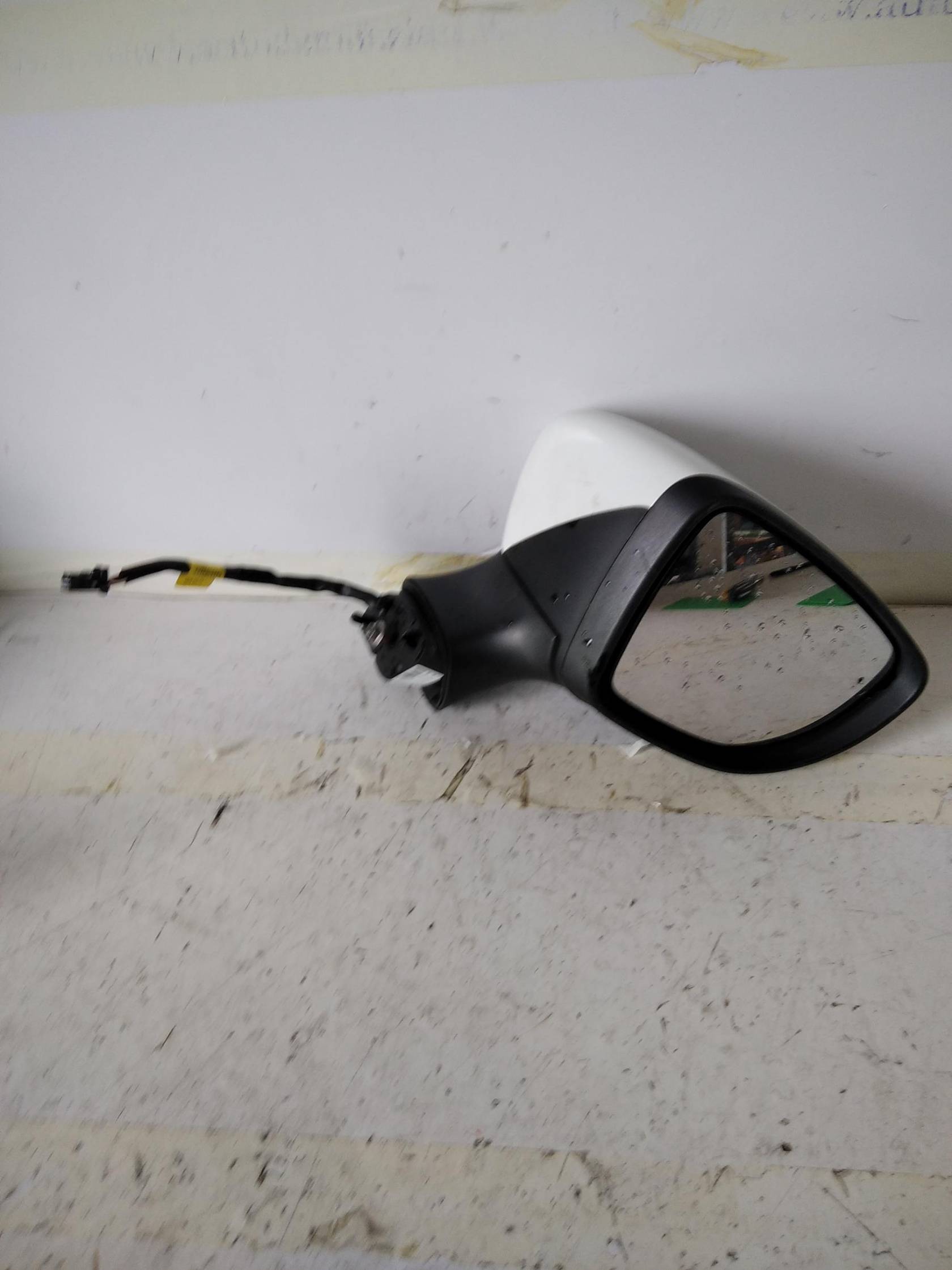 Retrovisore est. regolaz. elettr. dx.